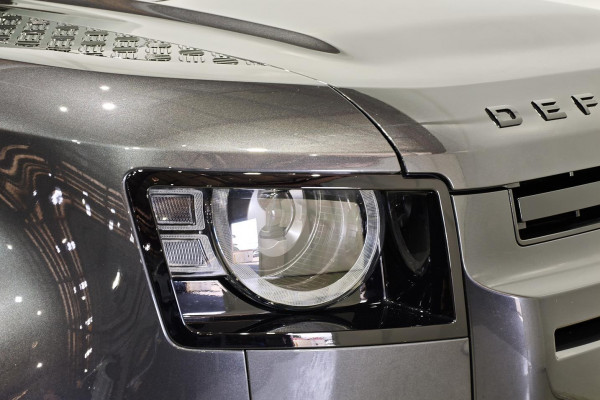 2022 MY23.5 Land Rover Defender L663 110 D300 SE SUV Image 41