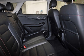 2024 MG HS SUV