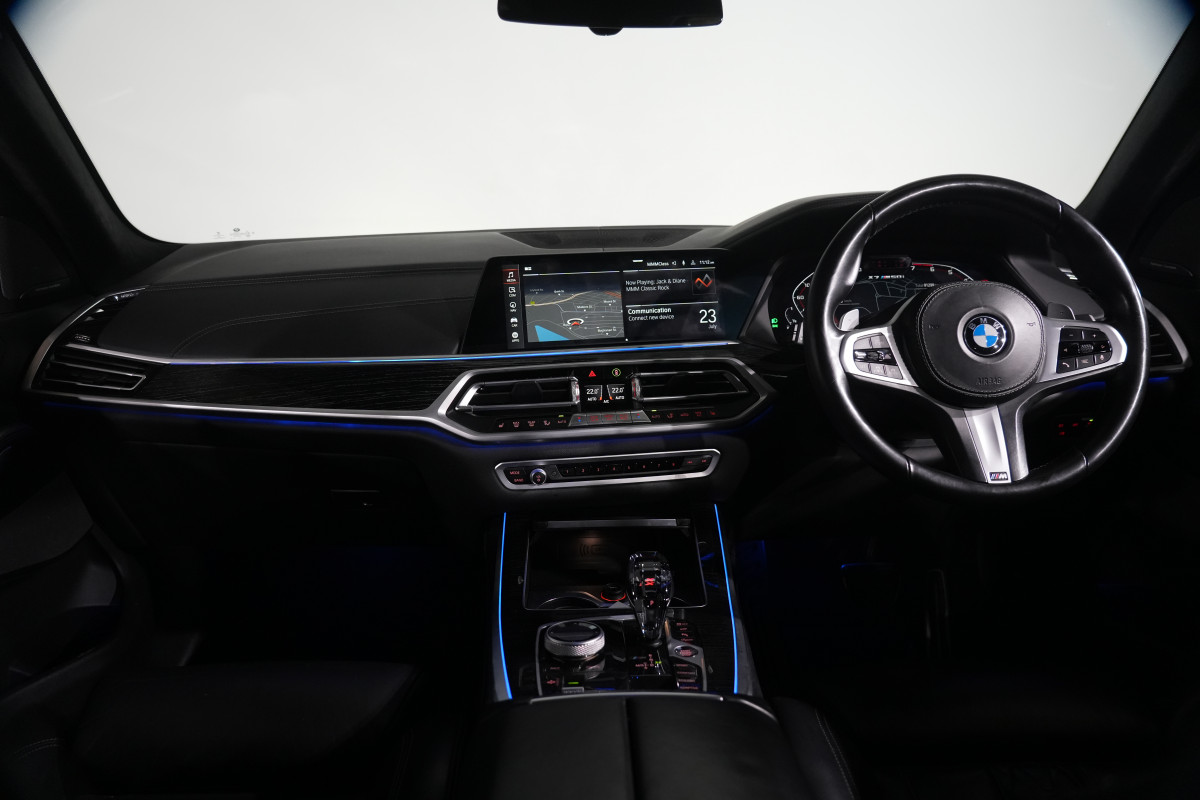 2021 BMW X7 M50i SUV