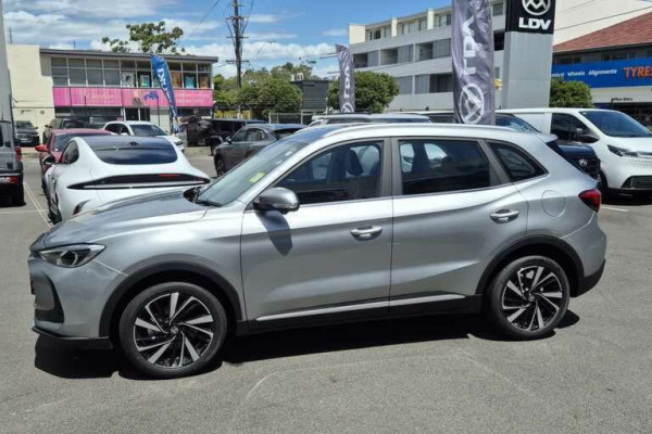 2025 MY25.5 MG ZS ZS32 Essence Hybrid+ SUV Image 2