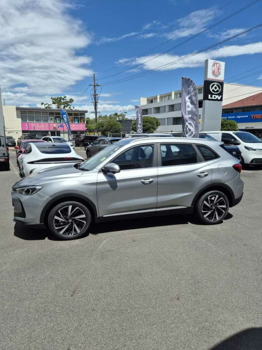 2025 MY25.5 MG ZS ZS32 Essence Hybrid+ SUV Image 2