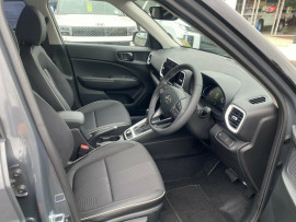 2024 Hyundai Venue QX.V5 Elite SUV image 10