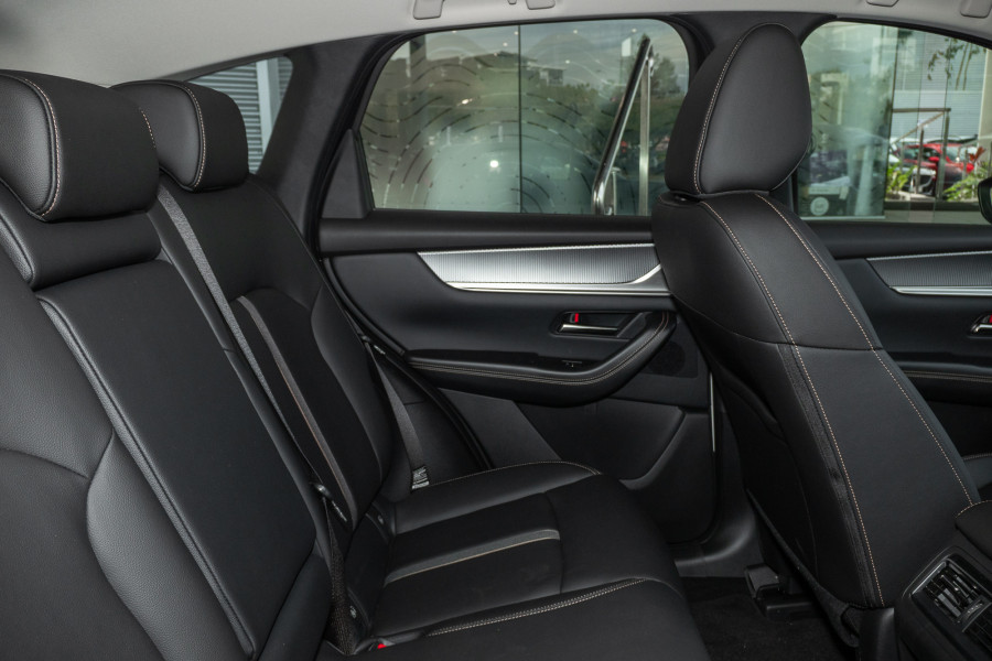 2025 Mazda CX-60 KH Series G25 Evolve SUV Image 9