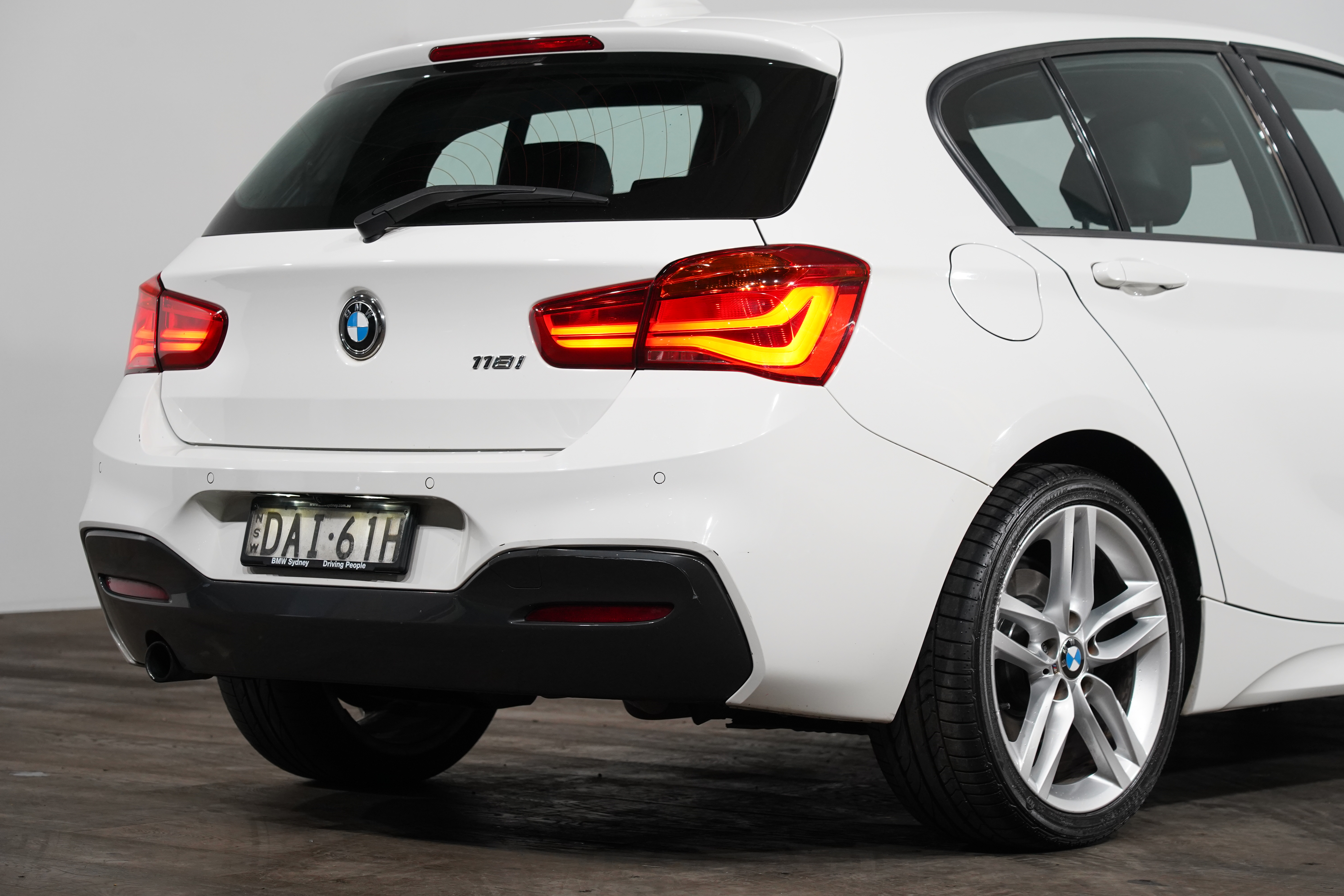 2015 BMW 1 Bmw 1 18i Sport Line Auto 18i Sport Line Hatchback Image 8