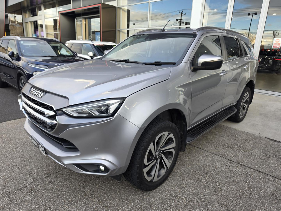 2021 Isuzu MU-X RJ LS-T SUV Image 3