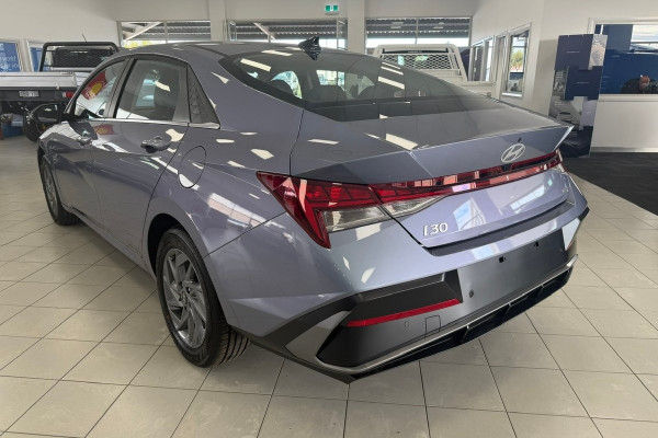 2026 Hyundai i30 CN7.V4 Elite Hybrid Sedan Image 5