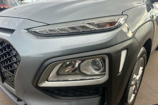 2020 Hyundai KONA OS.3 Active SUV Image 10