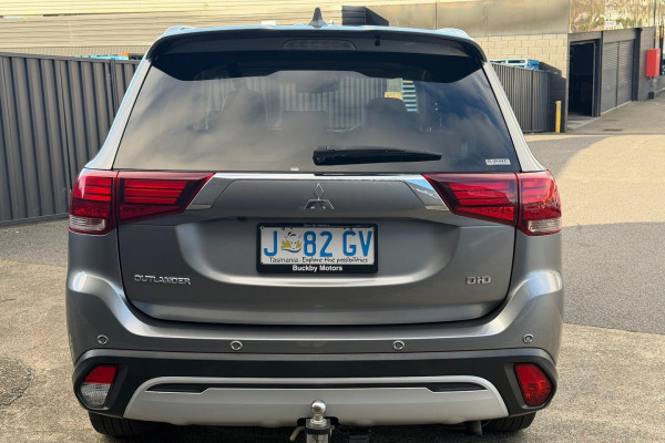 2020 MY21 Mitsubishi Outlander ZL Exceed SUV Image 4