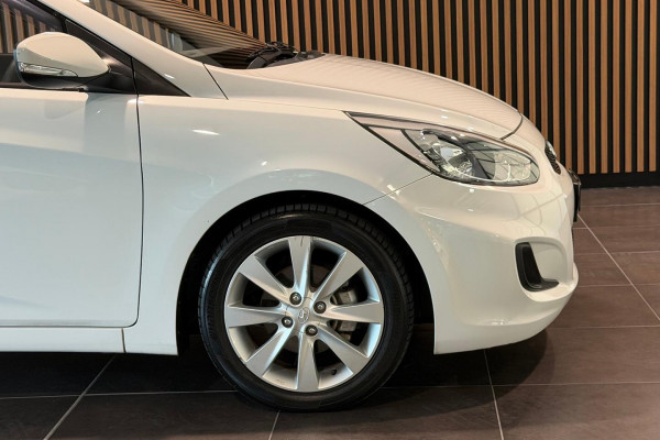 2019 Hyundai Accent RB6 Sport Hatch Image 6
