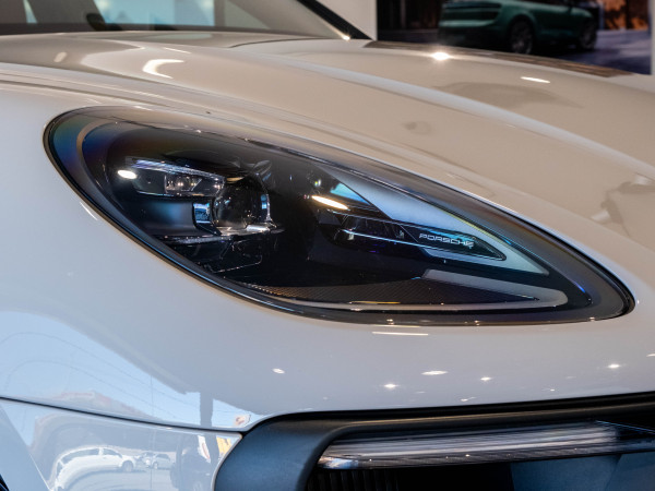 2022 MY23 Porsche Macan 95B GTS SUV image 38