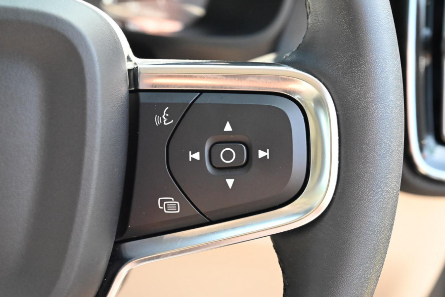 2022 Volvo XC40 XZ T4 Inscription SUV Image 22