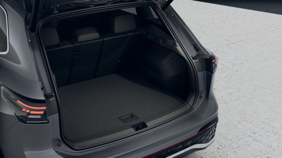 2025 Volkswagen Tiguan CT 150TSI R-Line SUV Image 8