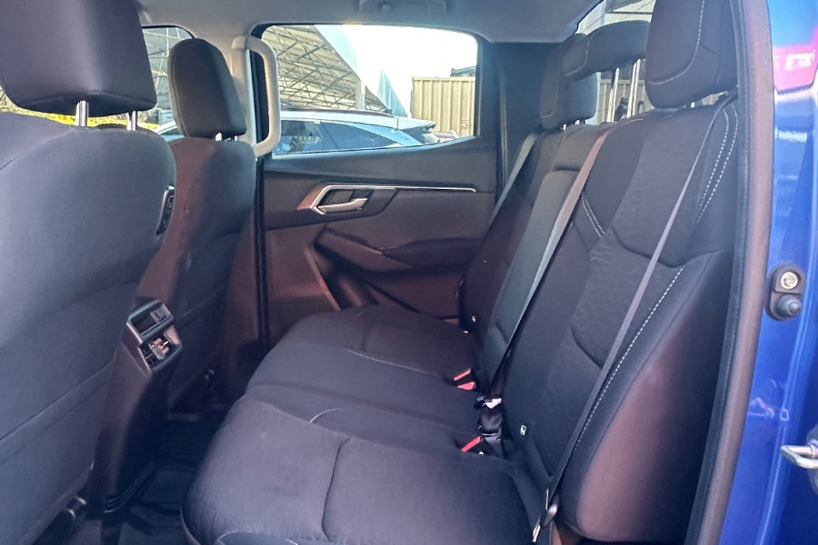 2023 Isuzu D-MAX RG LS-M Ute Image 11