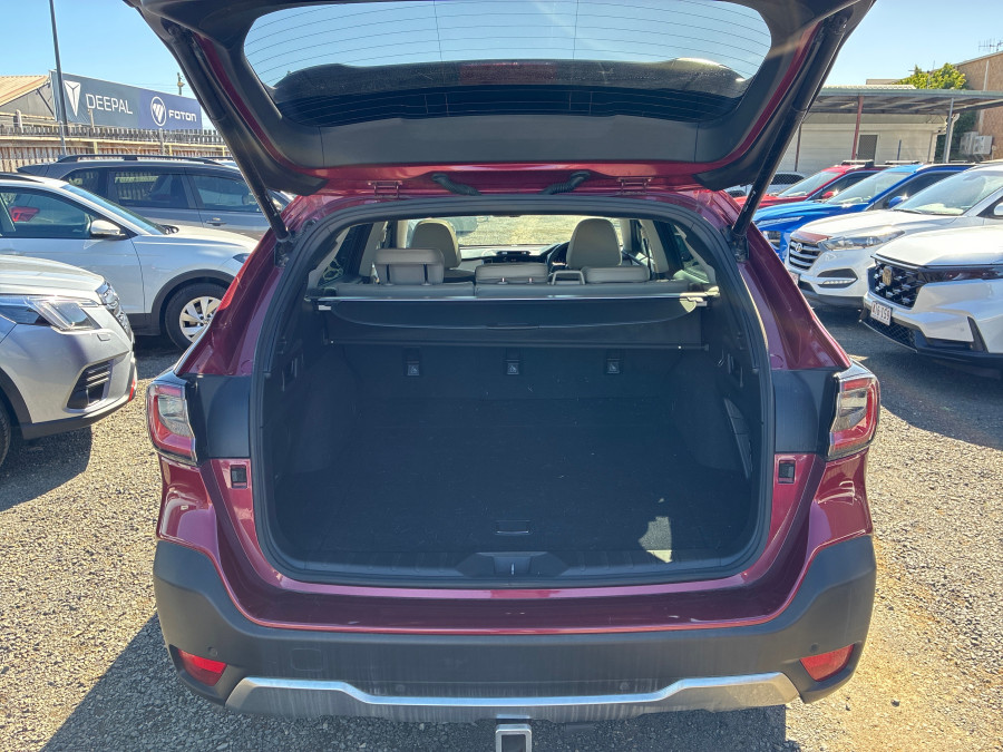 2022 Subaru Outback 6GEN AWD Touring SUV Image 12
