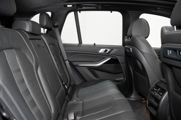 2020 BMW X5 xDrive30d SUV Image 3