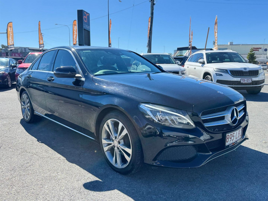 2015 Mercedes-Benz C-Class W205 C200 Sedan Image 4