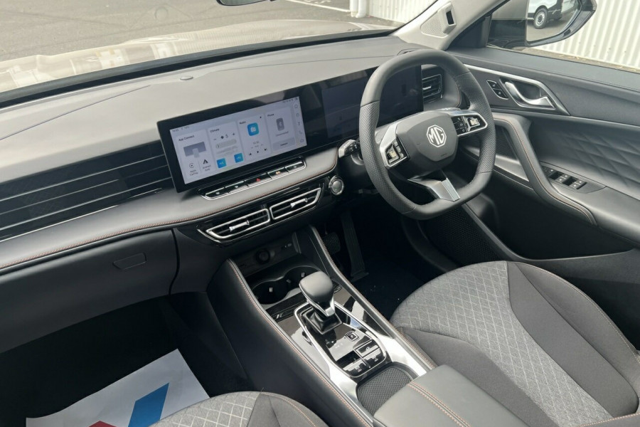 2024 MY24.5 MG HS AS33 Vibe SUV Image 15
