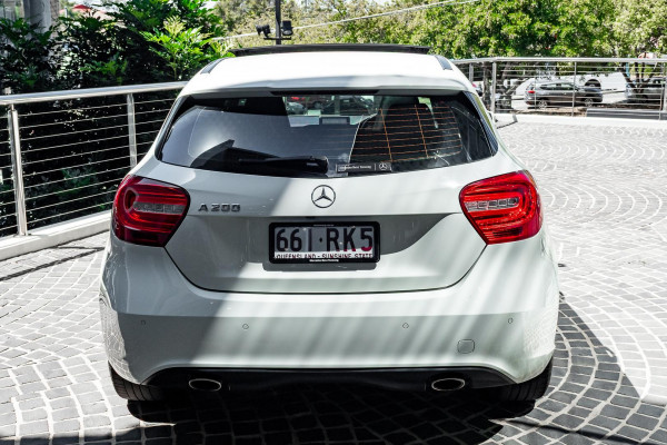 2014 Mercedes-Benz A-Class W176 A200 Hatch image 5