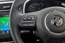 2024 MG ZST  Essence SUV