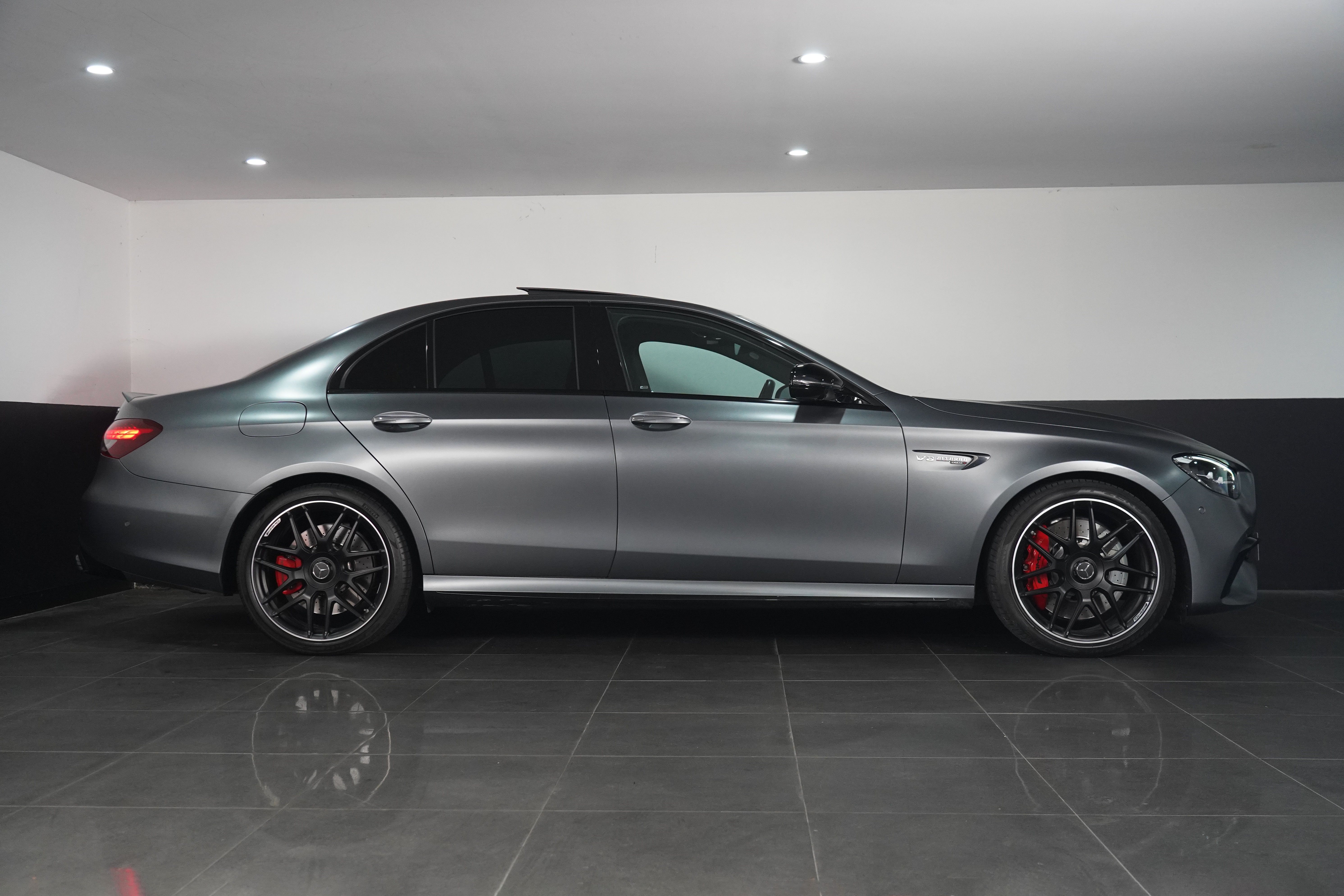2022 Mercedes-Benz E63S AMG 4matic+ Sedan Image 14