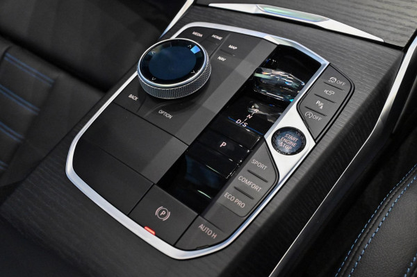 2025 BMW 3 Series G20 LCI II 330i M Sport Sedan image 17