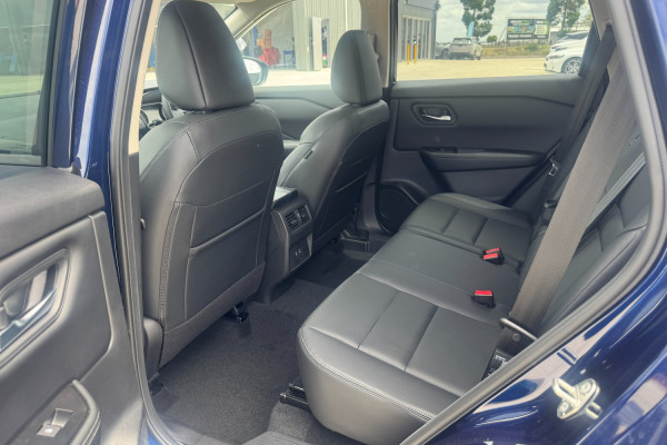 2026 Nissan X-Trail T33 ST-L SUV Image 12