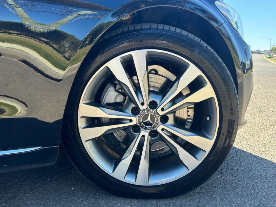 2017 Mercedes-Benz C-Class W205 C220 CDI Sports Sedan Image 8