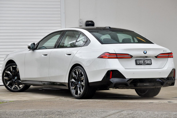 2025 BMW 5 Series G60 520i M Sport Sedan image 2