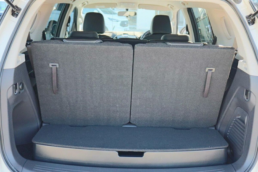 2020 MY19 Isuzu MU-X LS-T SUV Image 10