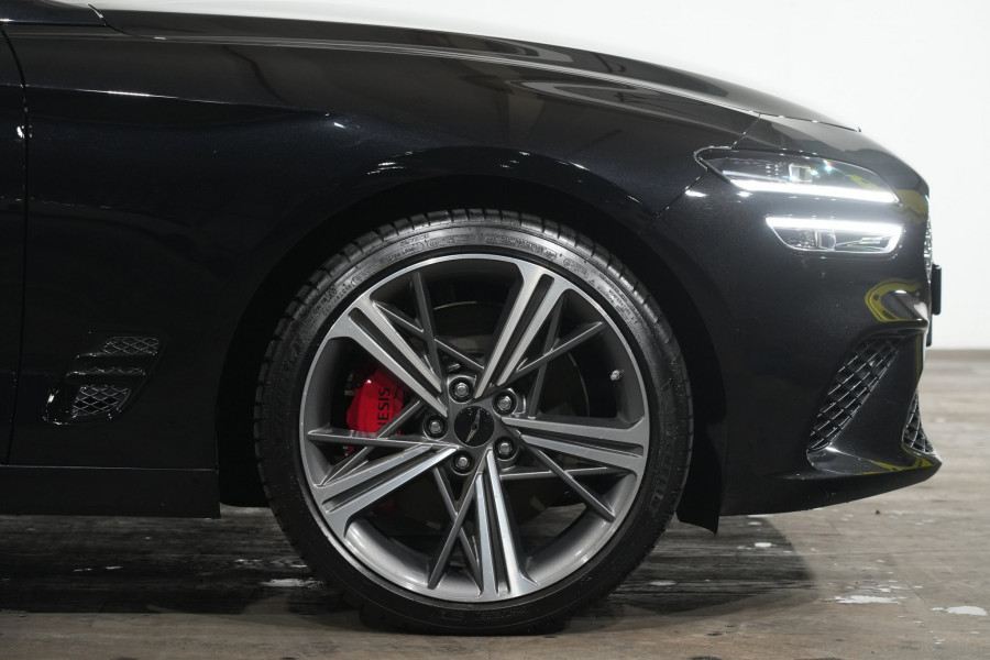 2025 Genesis G70 3.3t Sport Lux Sedan Image 5