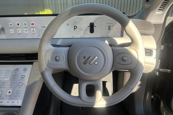 2025 MG IM6 S12L Performance SUV Image 10