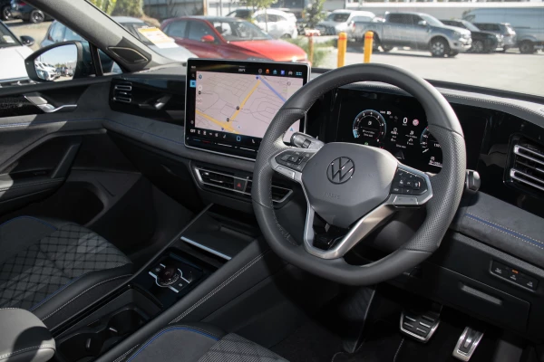 2026 Volkswagen Tiguan CT 150TSI R-Line SUV Image 6