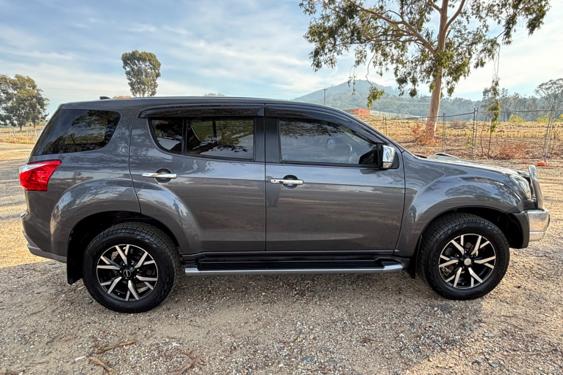 2020 MY19 Isuzu MU-X LS-U SUV Image 11