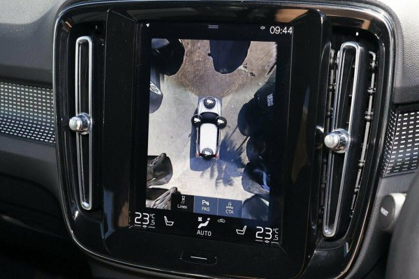 2022 Volvo XC40 XZ T5 R-Design SUV Image 15
