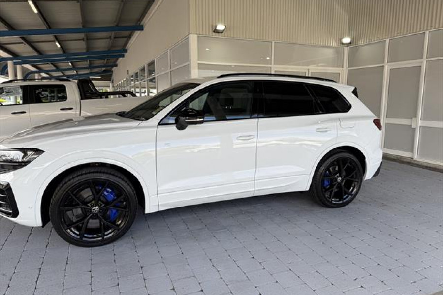 2024 MY25 Volkswagen Touareg RC R SUV Image 11