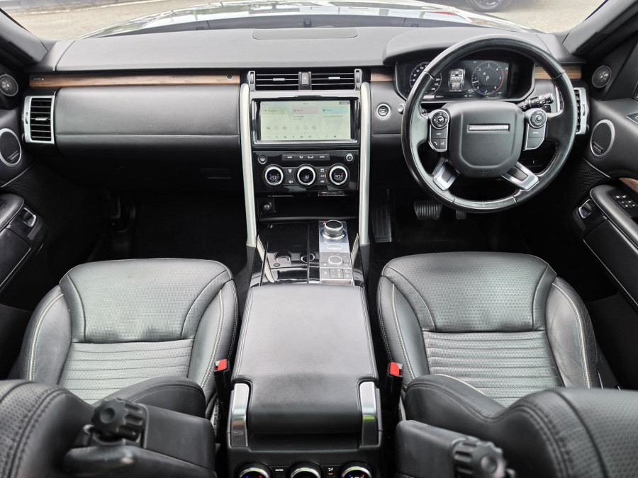 2018 Land Rover Discovery Series 5 HSE Luxury SUV Image 13