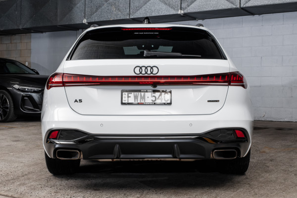 2025 Audi A5 B10  TFSI 200kW S line Wagon image 5