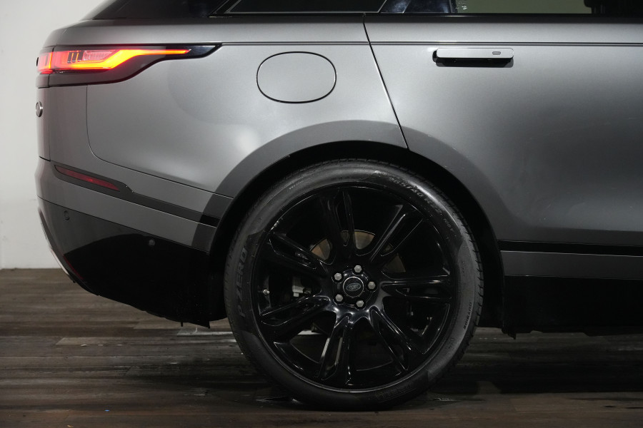 2017 Land Rover Range Rover Velar L560 D300 R-Dynamic SE SUV Image 6