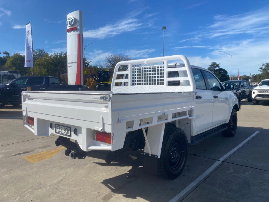 2018 Toyota HiLux  SR Double Cab Pick Up Image 7