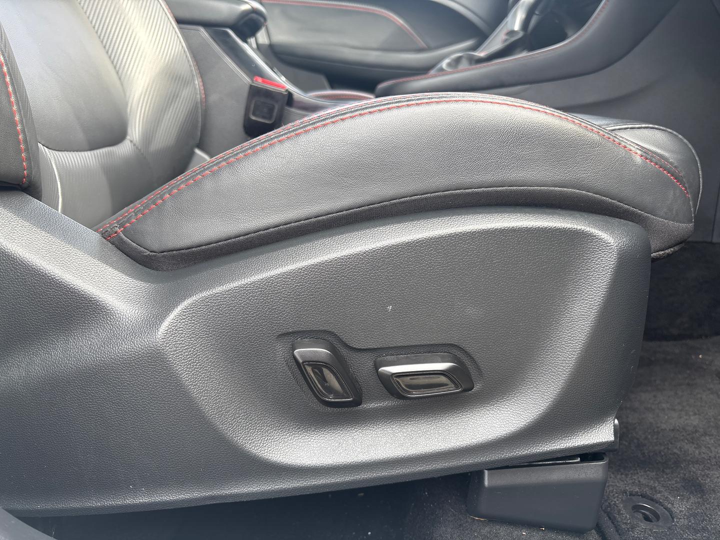 2023 MG ZST  Essence SUV Image 11