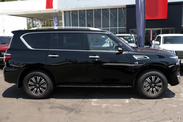 2025 Nissan Patrol Y62 Series 5 Ti-L SUV Image 5