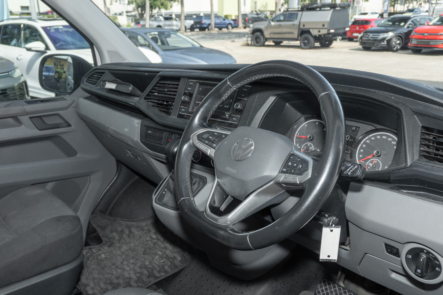 2021 Volkswagen Transporter T6.1 Van Image 6