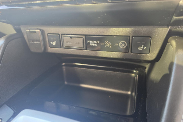 2023 Isuzu MU-X RJ LS-T SUV Image 19