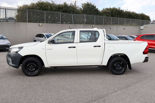 2021 Toyota HiLux TGN121R WorkMate Double Cab Pick Up Image 6