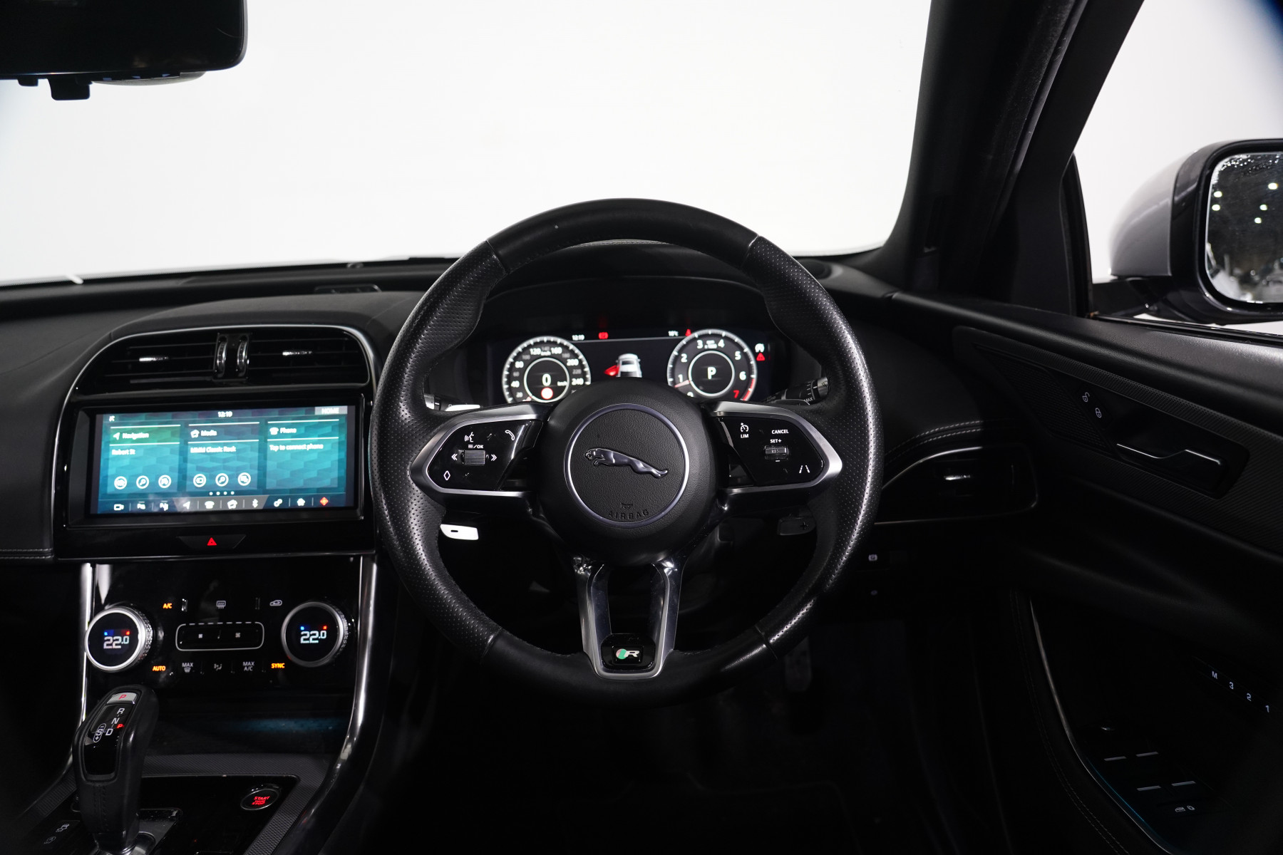 2019 Jaguar Xe P300 R-Dynamic Se (221kw) Sedan Image 14