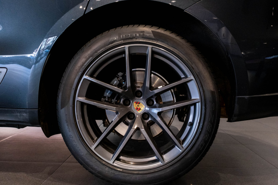 2023 Porsche Macan 95B T SUV
