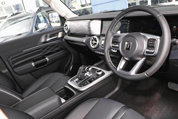 2026 GWM Tank 300 P01 Ultra SUV Image 5