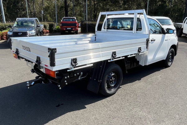 2024 Toyota HiLux TGN121R WorkMate Cab Chassis Image 5