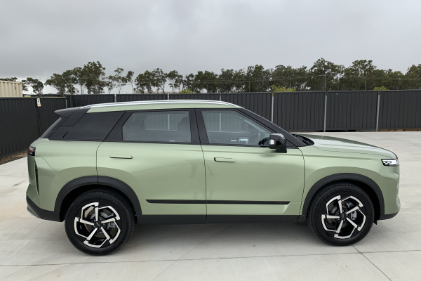 2026 MY25 Jaecoo J7 T35 Track SUV Image 8