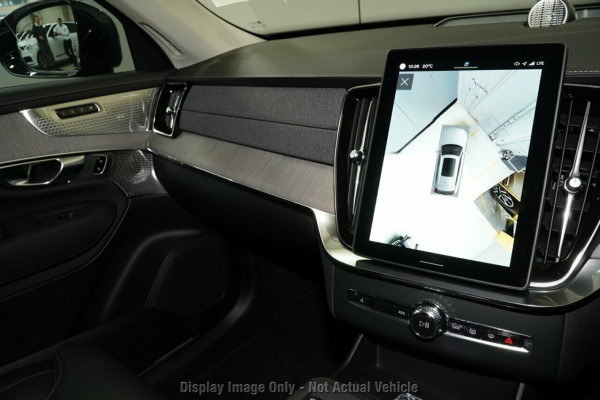 2026 Volvo XC90 L Series Ultra B5 Dark SUV Image 12